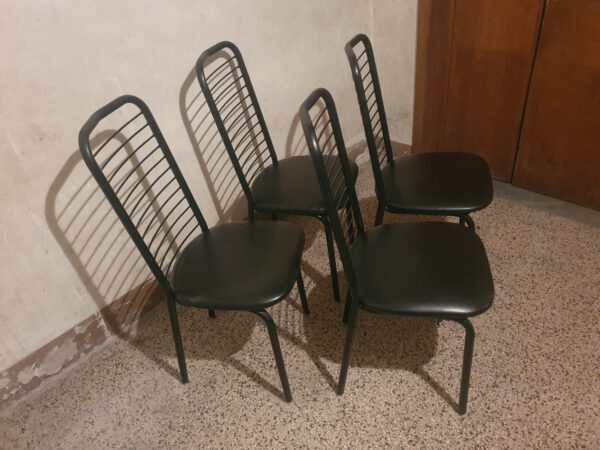 Set di sedie nere in ferro con seduta in ecopelle - immagine 6